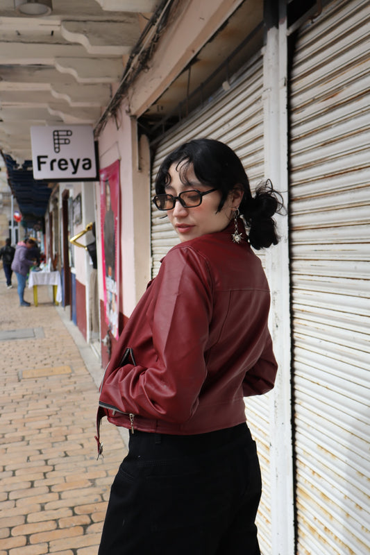 Chaqueta Arabella crop vino