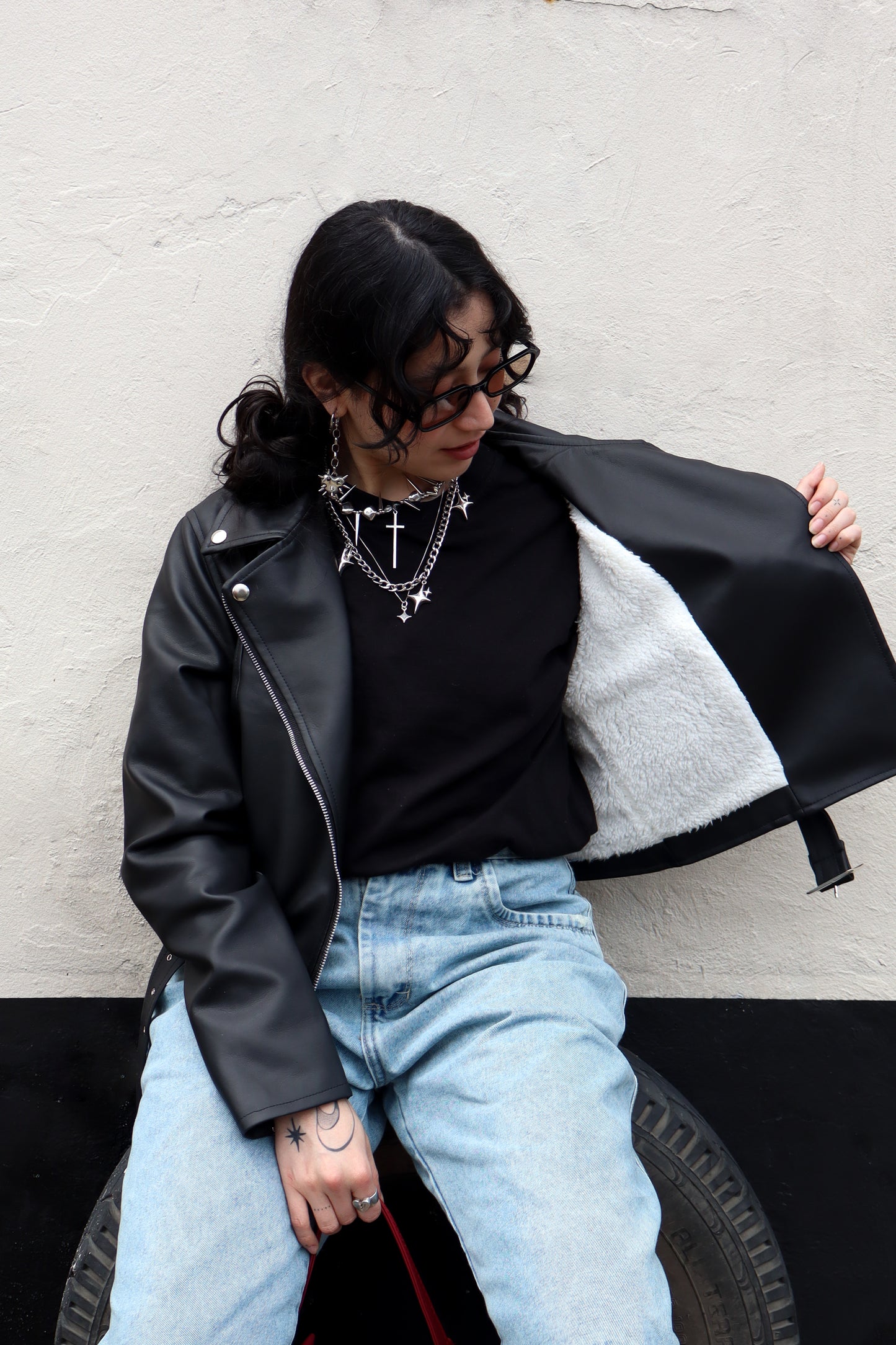 Chaqueta Arabella crop negra