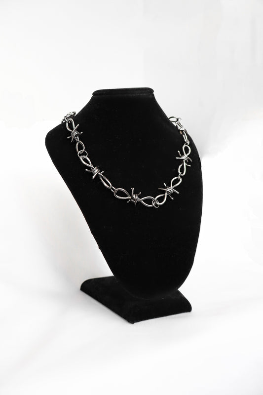 Collar de puas chunky plateado