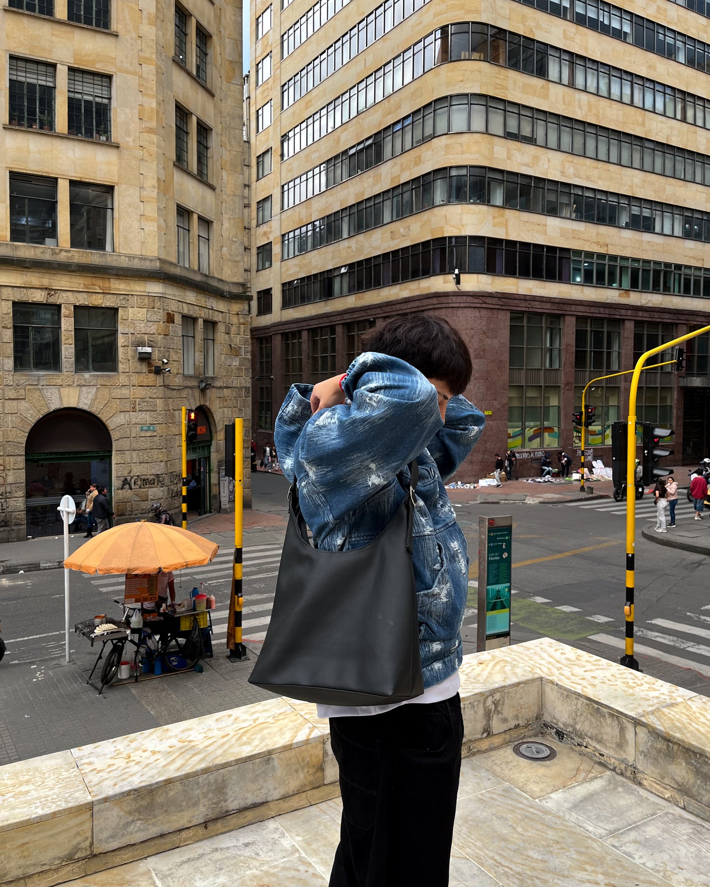 Hoodie HARD denim azul ⭑ EDICIÓN LIMITADA ⭑