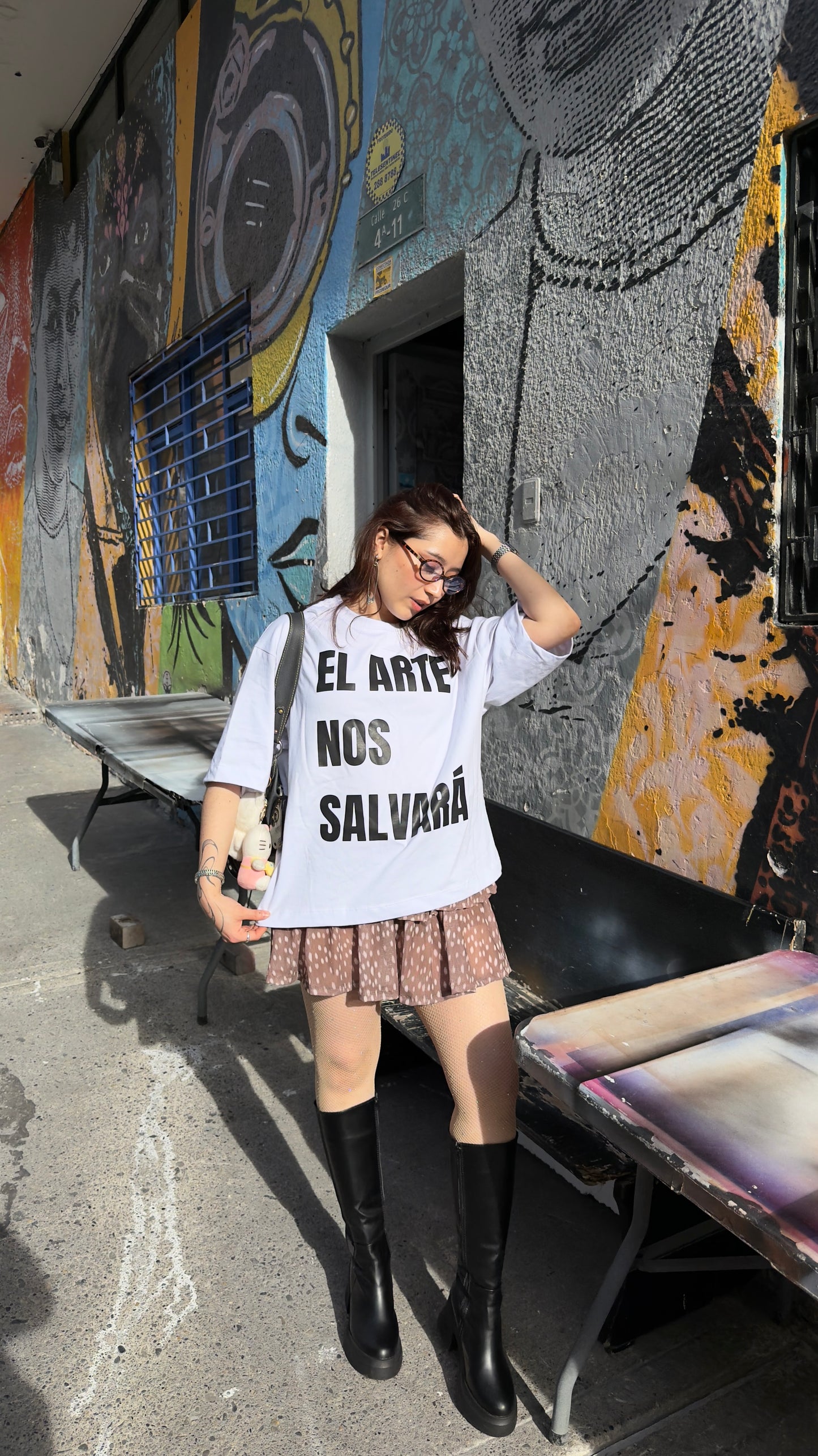 Camiseta ‘El arte nos salvará’ boxy