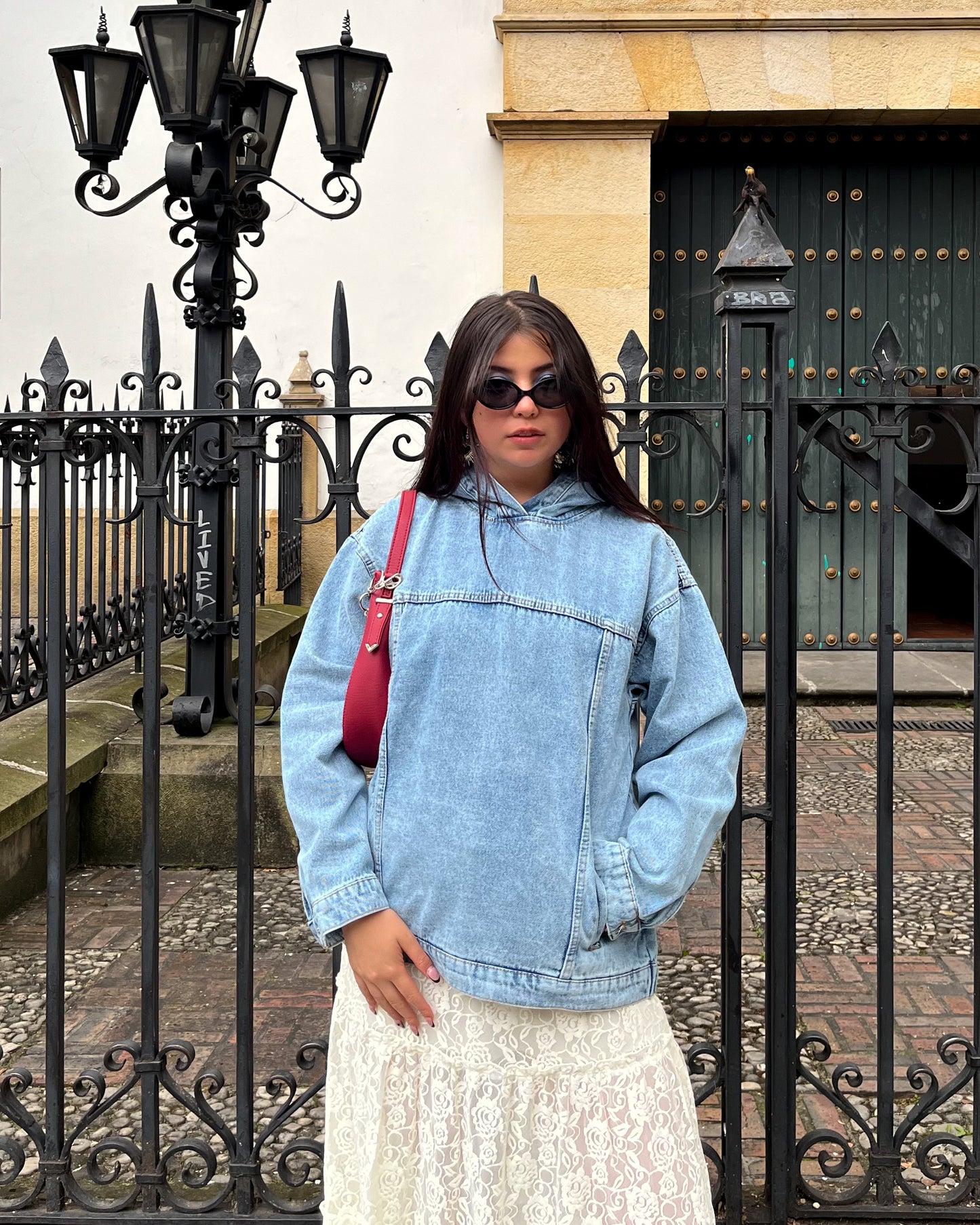 Hoodie denim baby blue (azul claro)