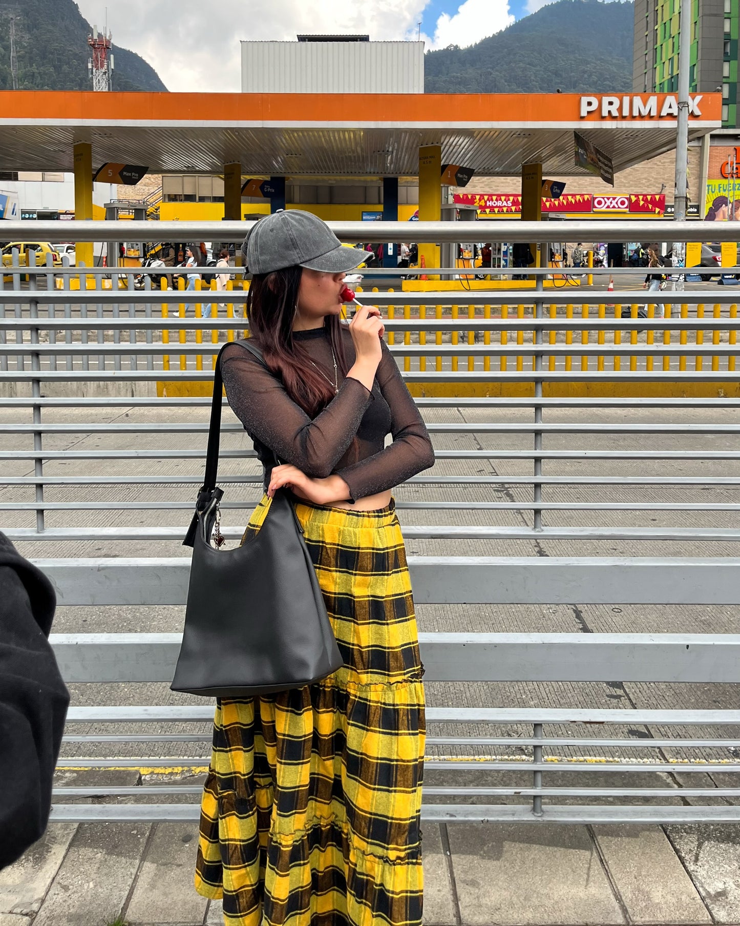 Falda Vivienne Amarillo&Negro