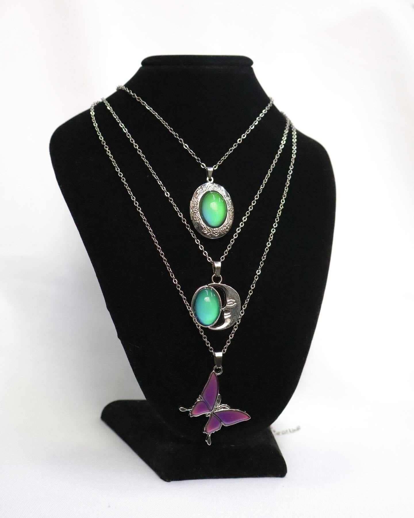 Collar mágico de relicario ✨
