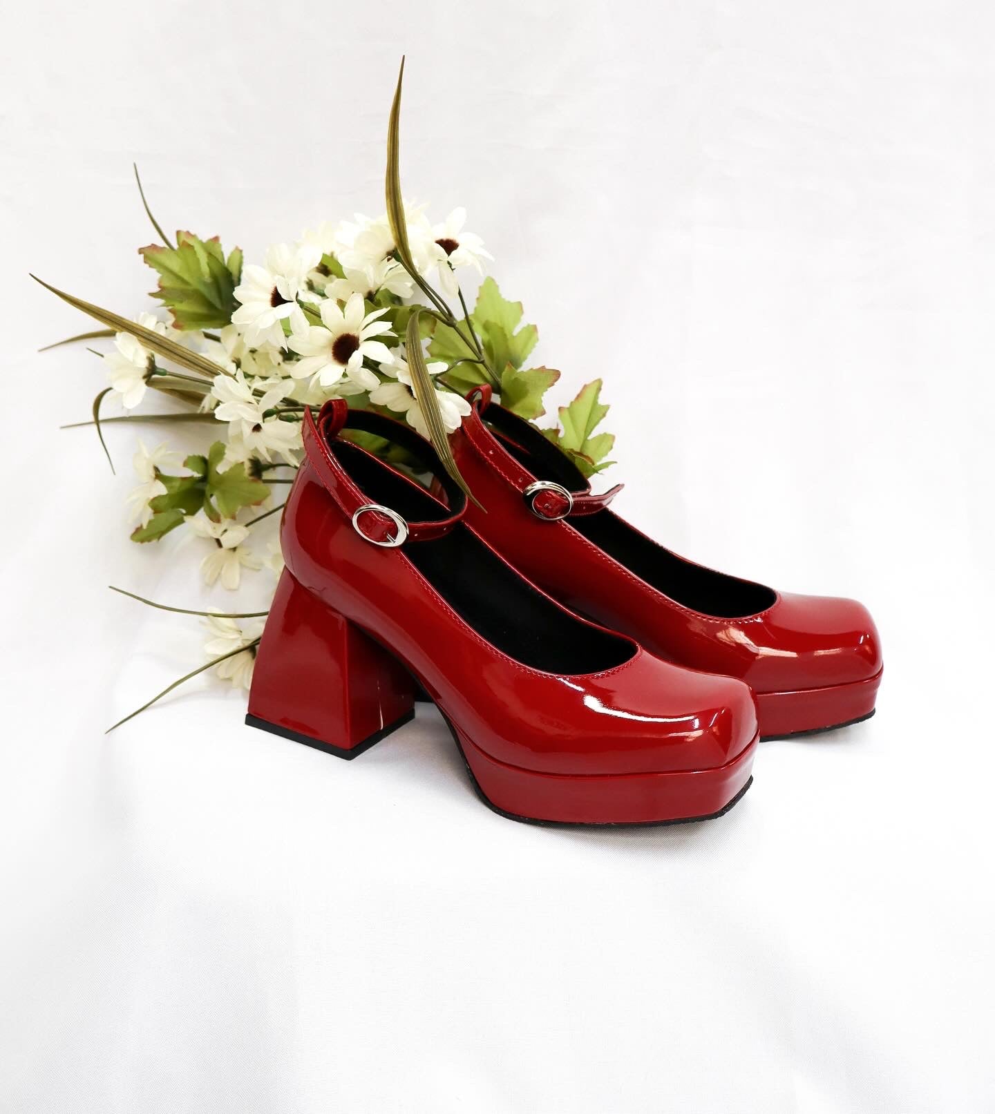 Zapatos Mary Jane cherry bomb