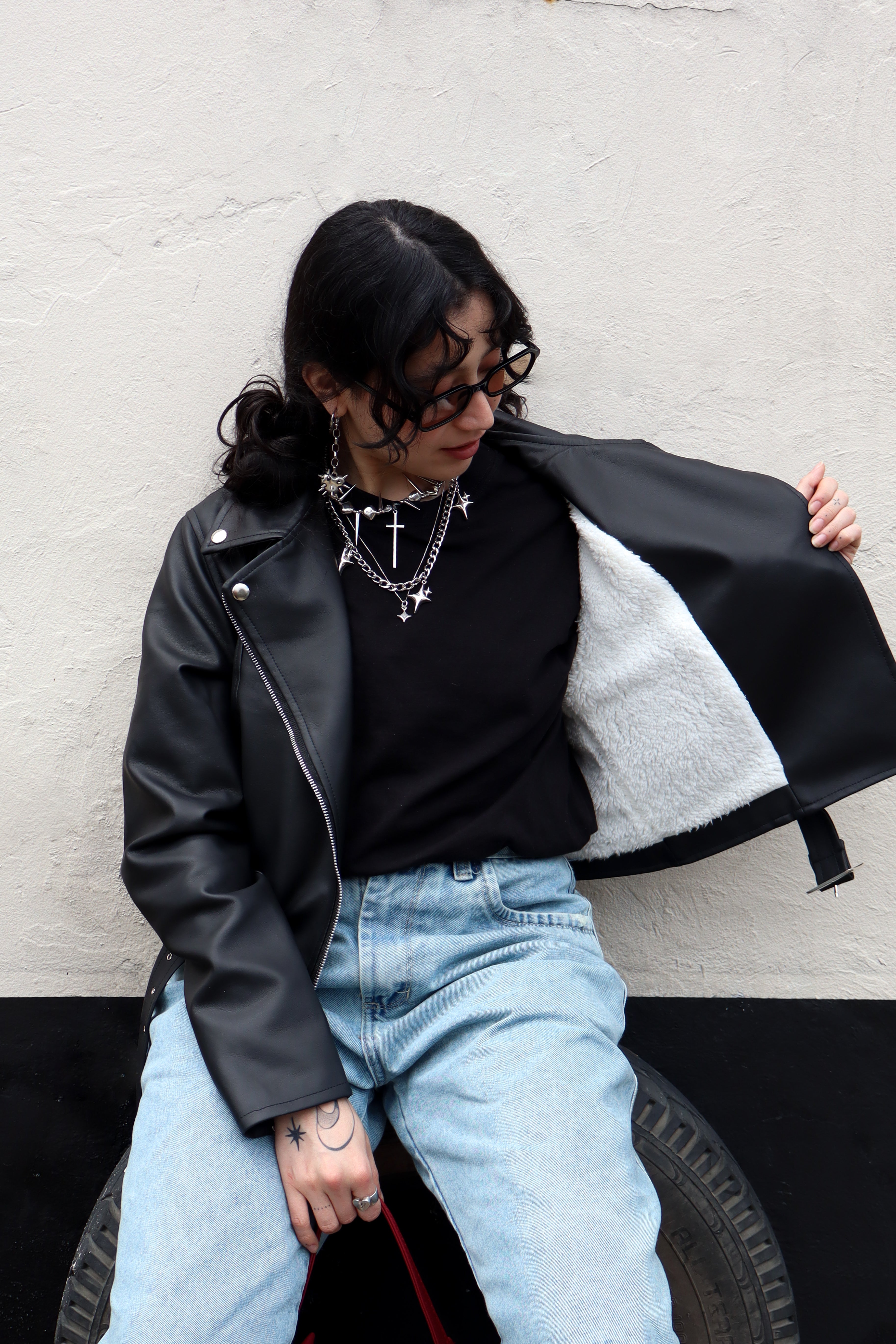 Chaqueta Arabella crop negra