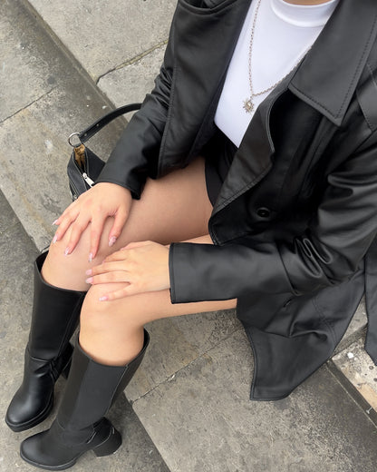 Gabán hot girl 007 negro