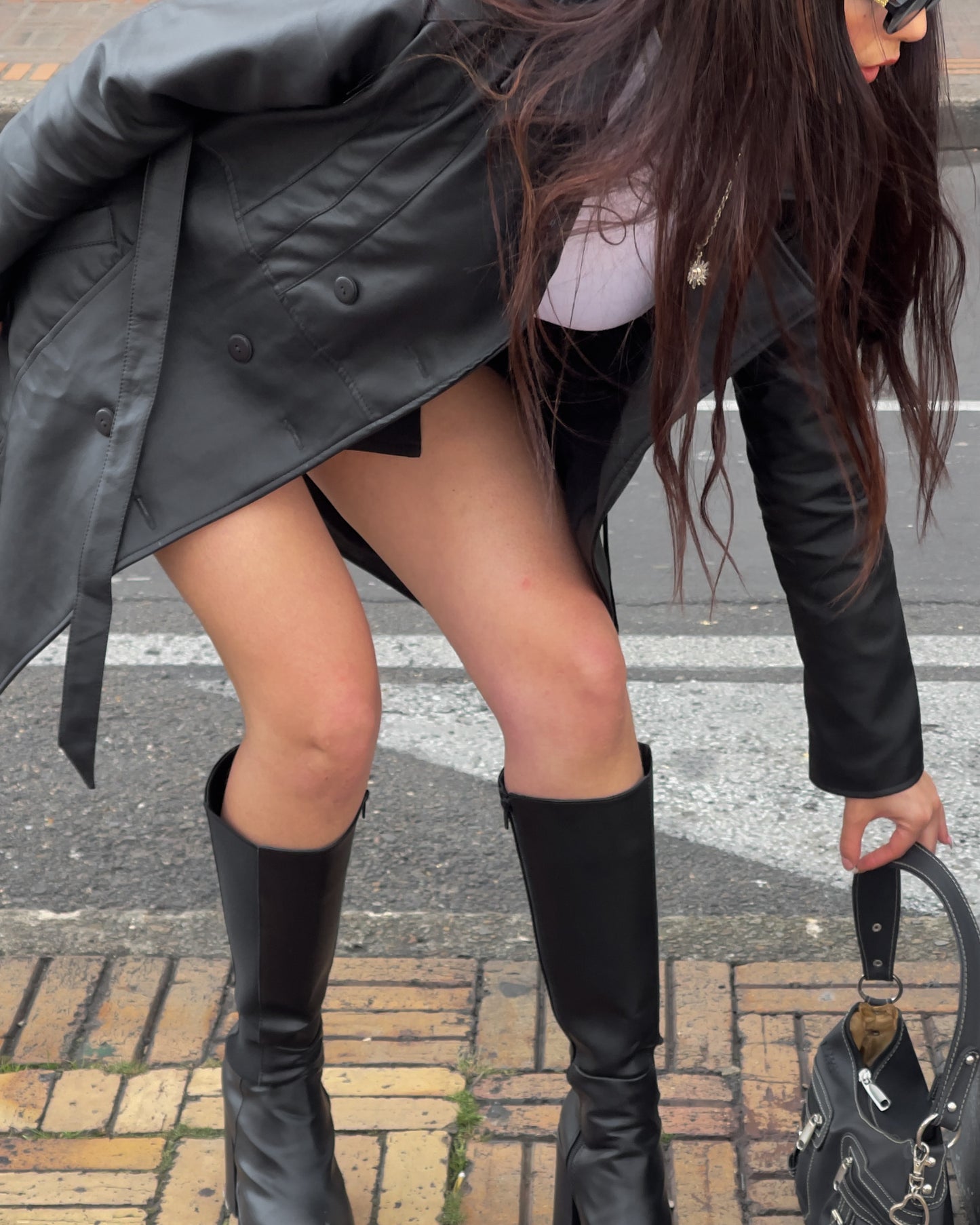 Gabán hot girl 007 negro