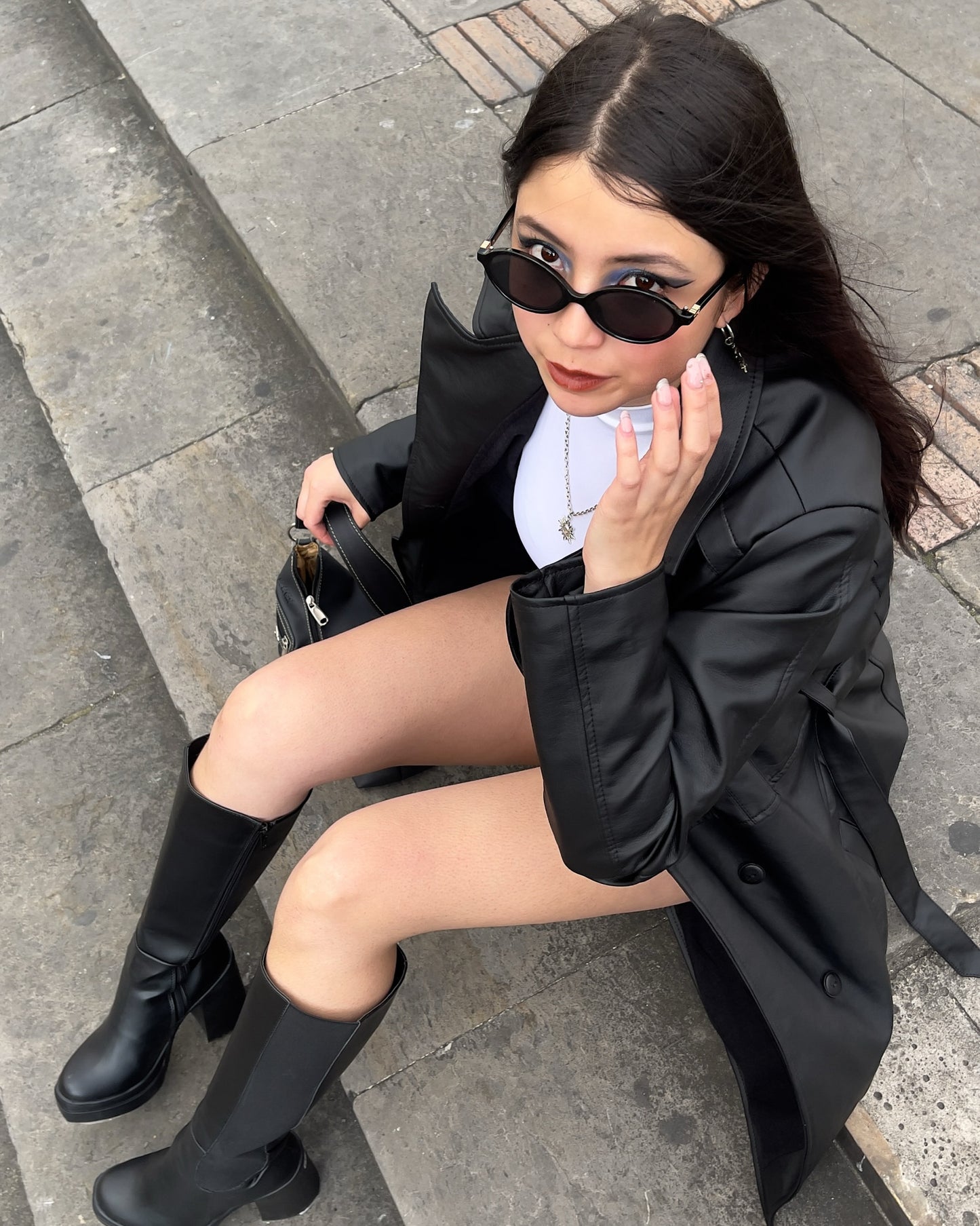 Gabán hot girl 007 negro