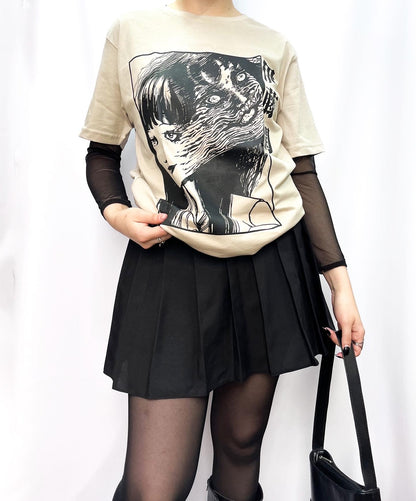 Camiseta junji ito beige