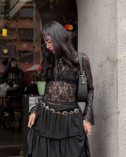 Blusa blonda negra