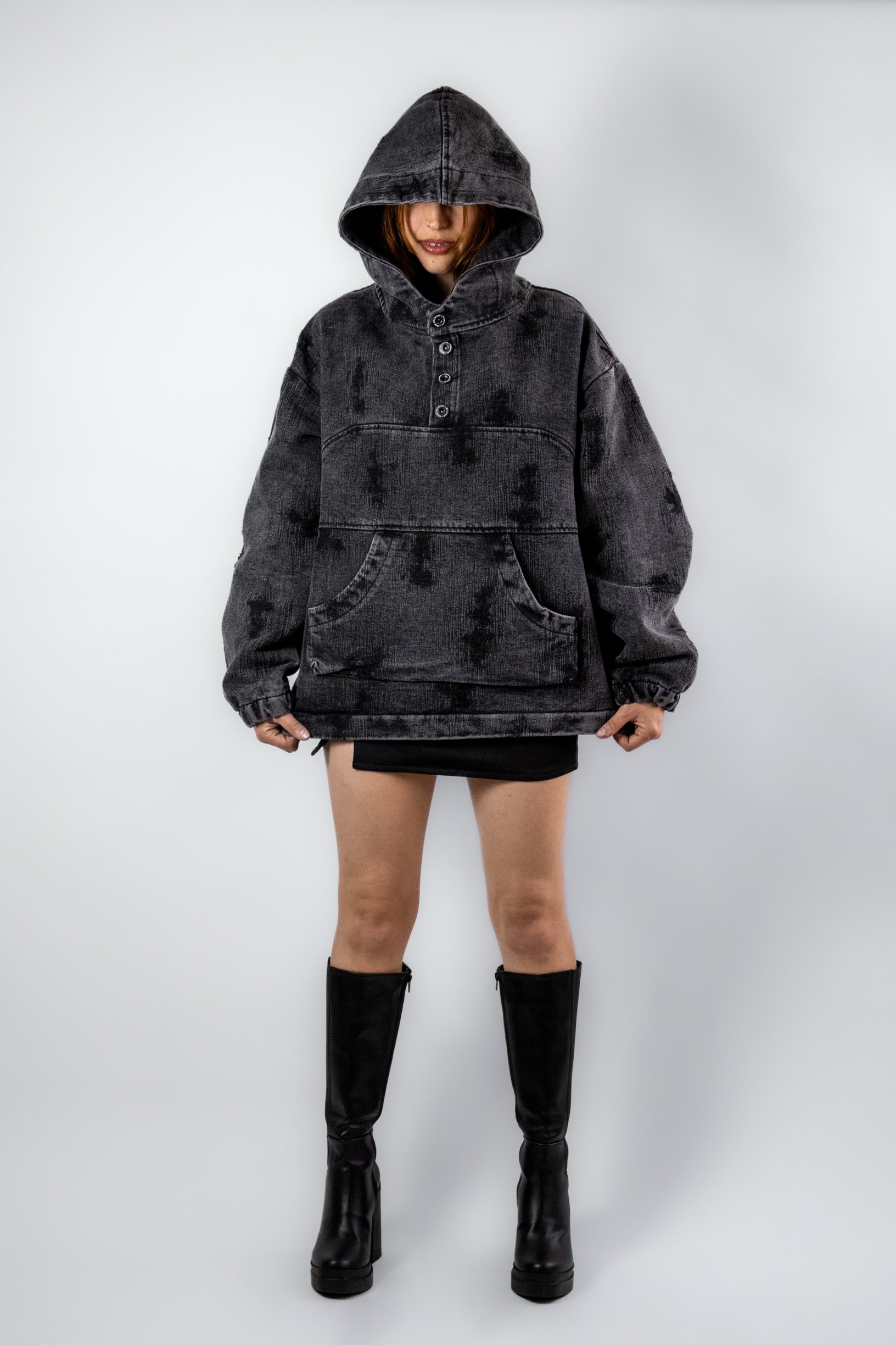 Hoodie HARD denim negro acid wash ⭑ EDICIÓN LIMITADA ⭑