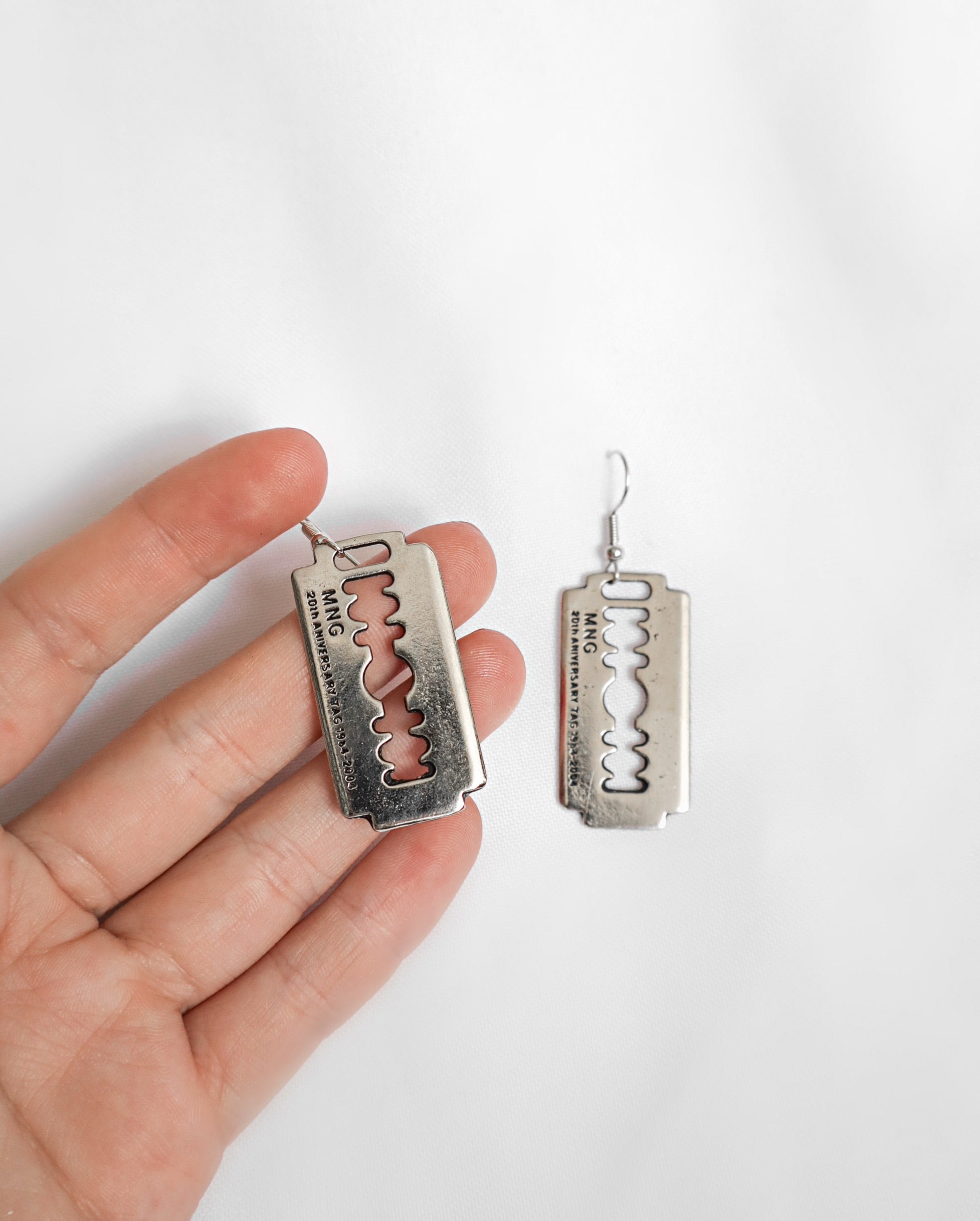 Aretes de cuchillas ⛓️