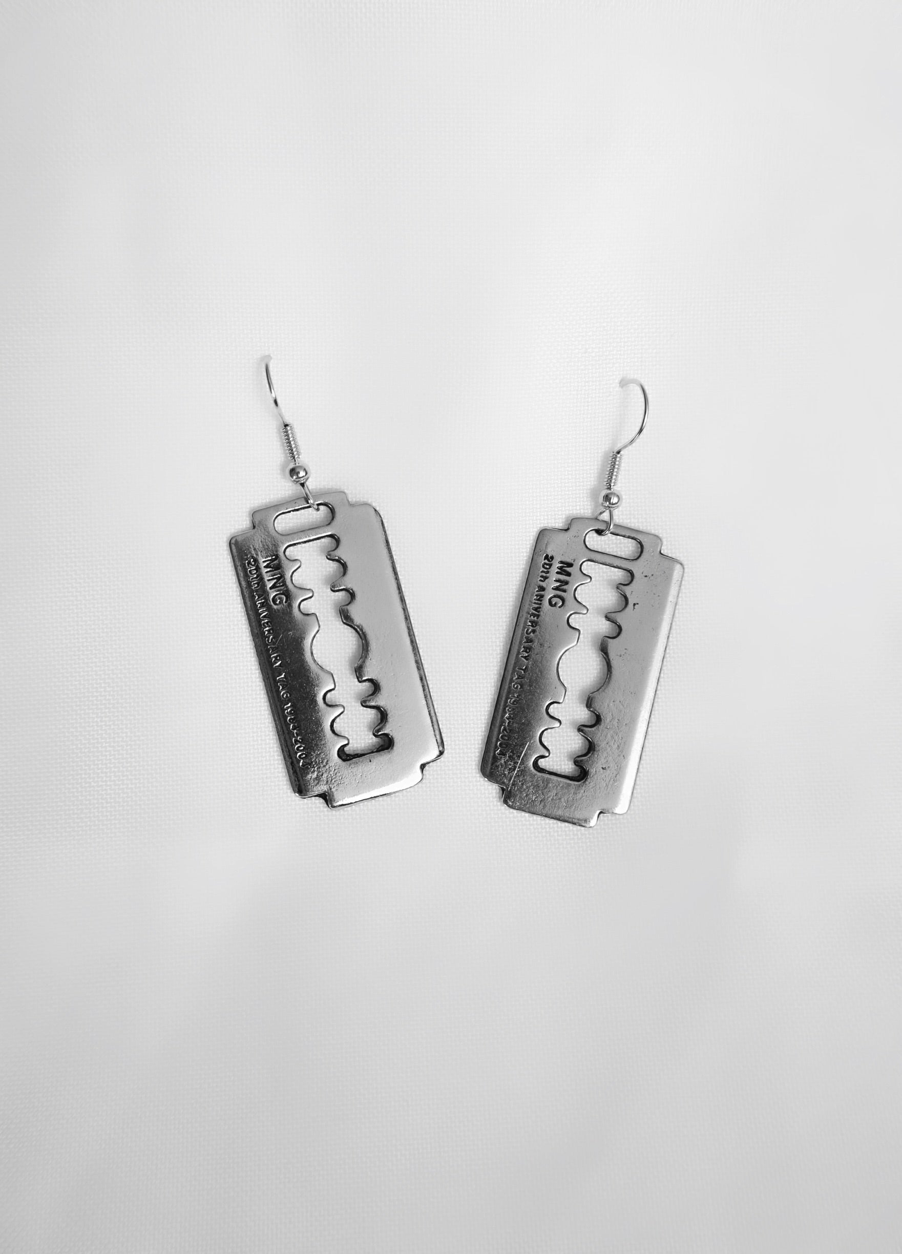 Aretes de cuchillas ⛓️