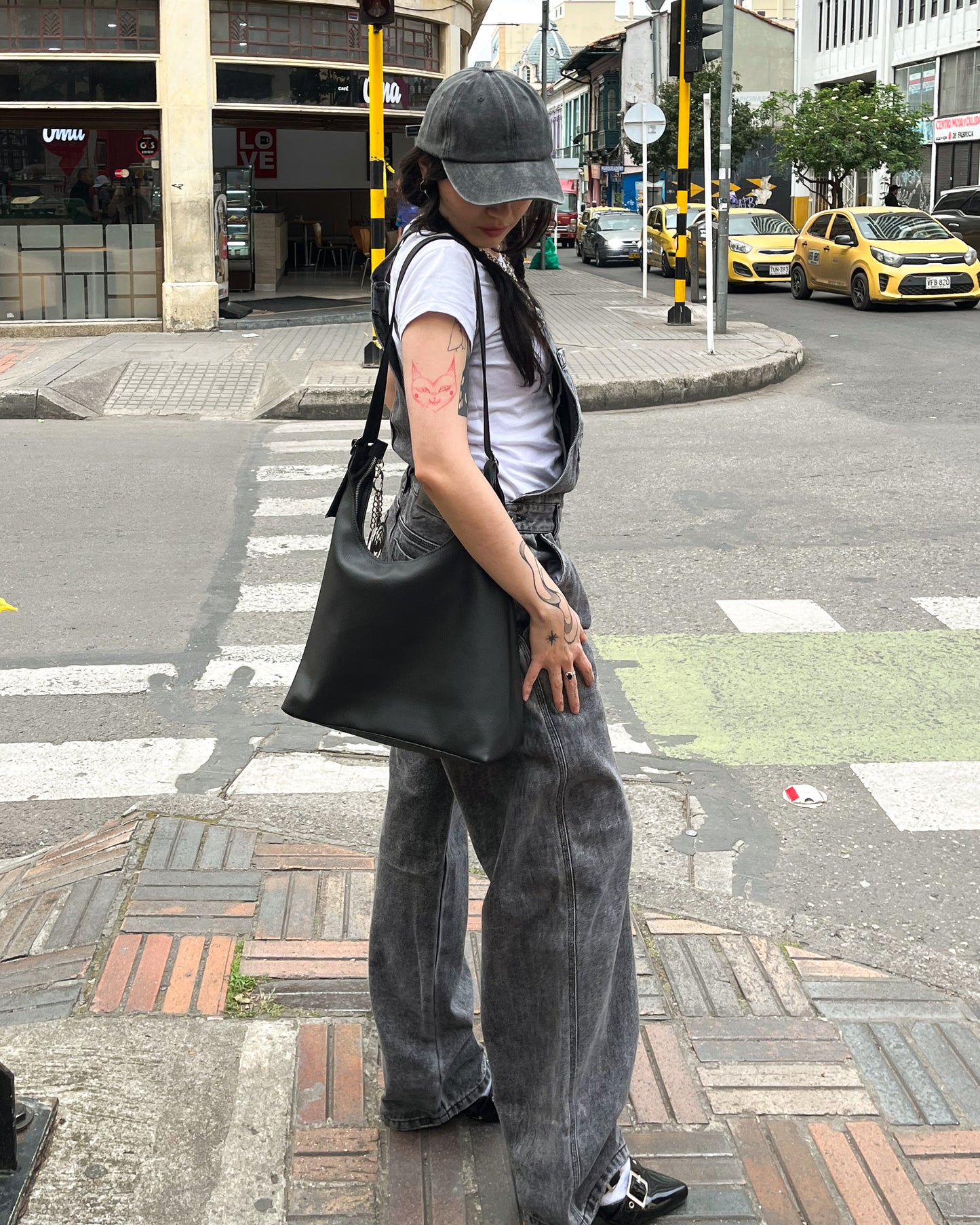 Overol de Jean Baggy Barrel gris acid wash