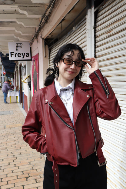 Chaqueta Arabella crop vino