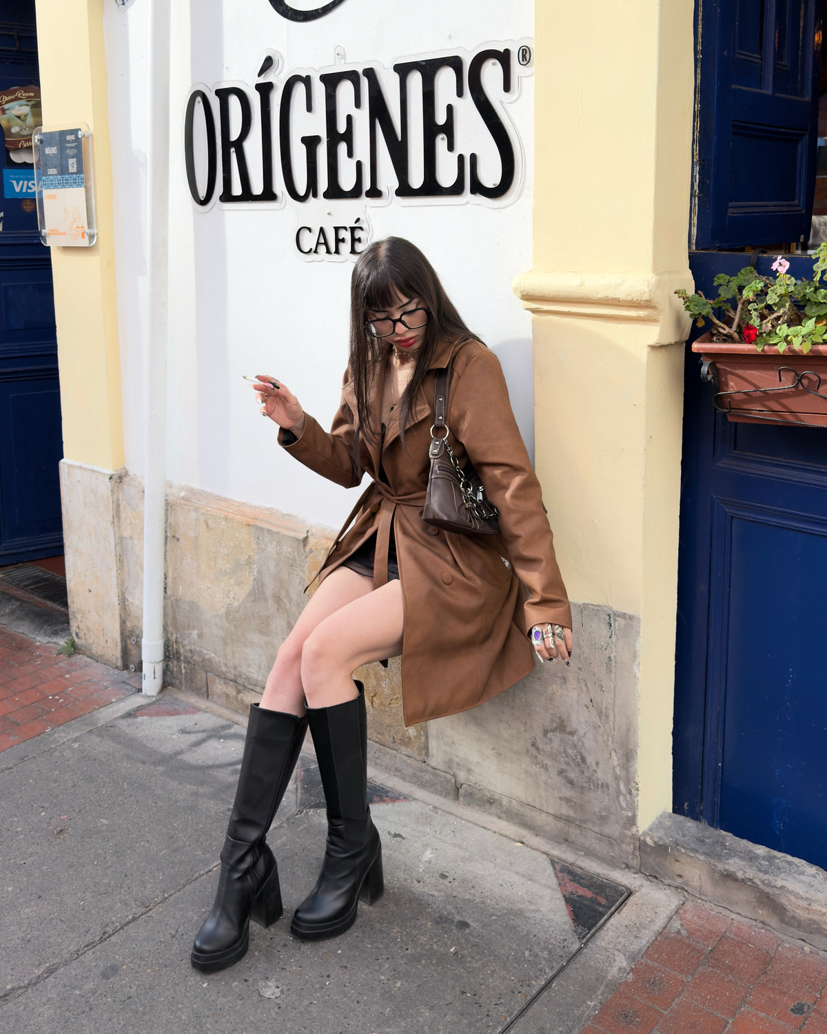 Gabán hot girl 007 café