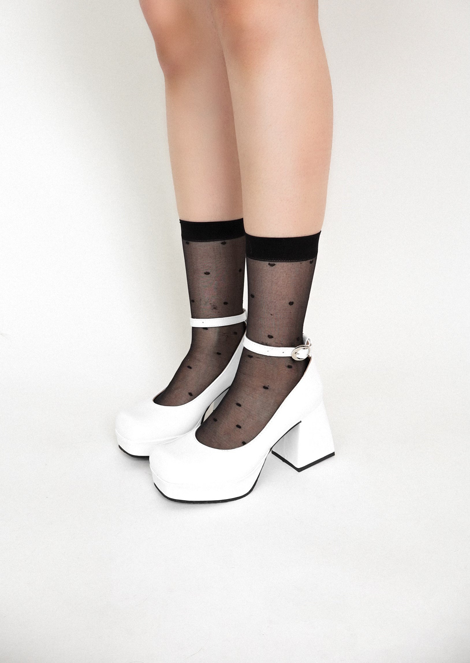 Zapatos Mary Jane blancos