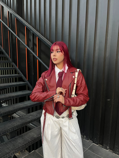 Chaqueta Arabella crop vino