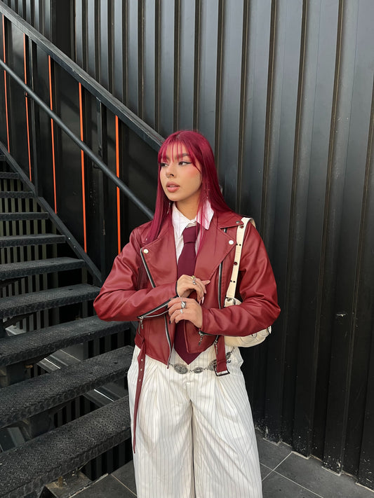 Chaqueta Arabella crop vino